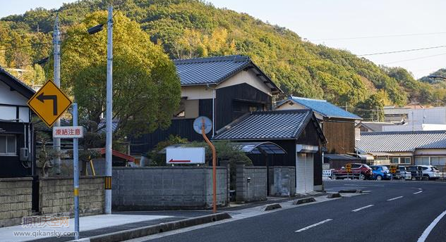 從日本社會發展角度淺析經濟與文化間的辯證關系